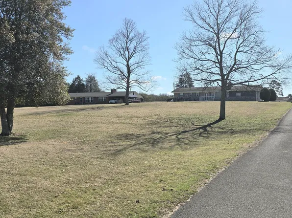 8200 Tazewell Pike, Corryton, TN 37721