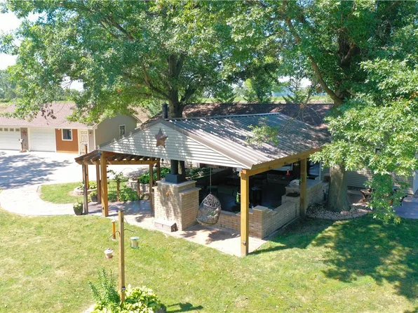 988 Highway 14, Knoxville, IA 50138