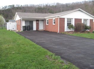 403 Ridgeway Dr, Bluefield, VA 24605