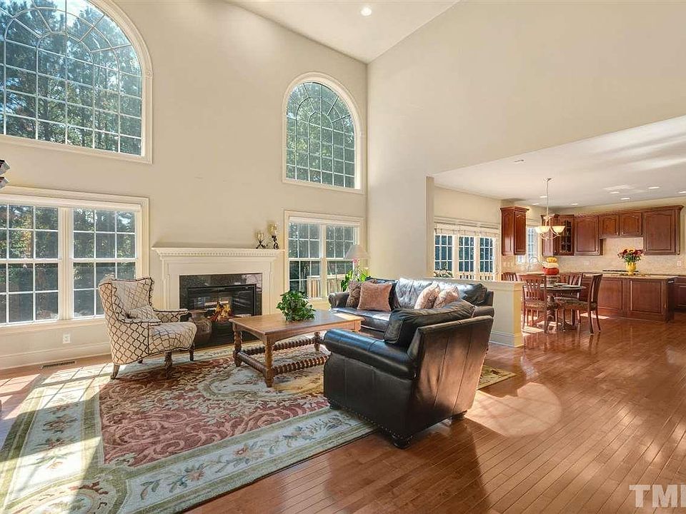 2nd image of 4725 Wooded Ridge Rd