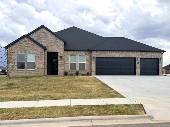 759 Riggs Ave, Springdale, AR 72762