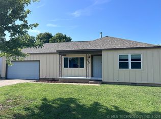 315 E Elm St, Skiatook, OK 74070
