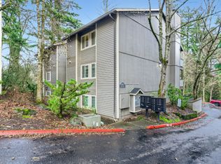 2403 SW Nebraska St APT 18, Portland, OR 97239