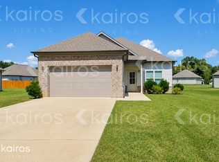 150 White Oak Cir, Lincoln, AL 35096