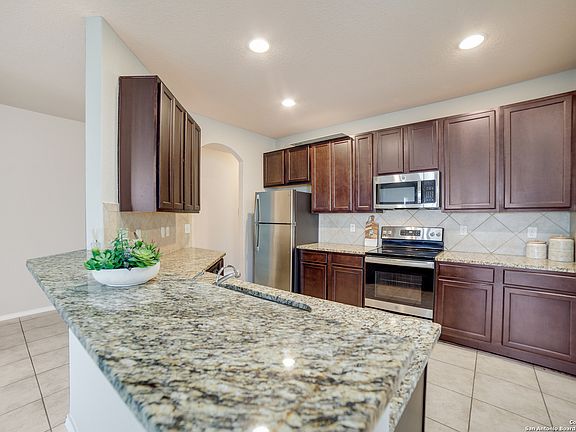 5th image of 4619 Acacia Hill