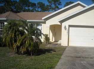 1541 SW Hextel Ave, Port Saint Lucie, FL 34953