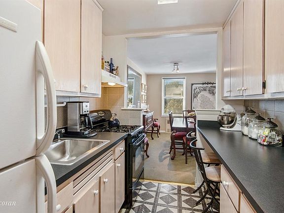 2nd image of 24120 Northern Blvd APT 3K