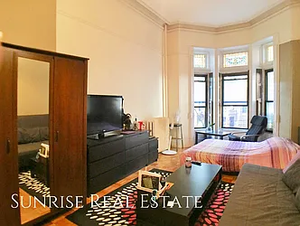 Rented by Sunrise Real Estate