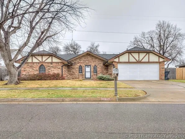 7225 Skylark Ln, Oklahoma City, OK 73162