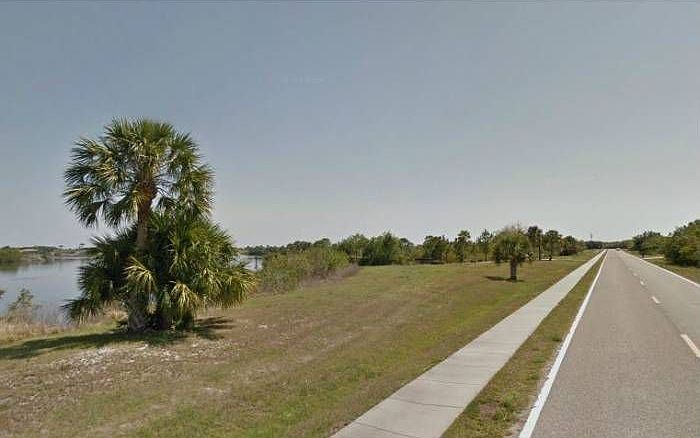view from Lake View Blvd