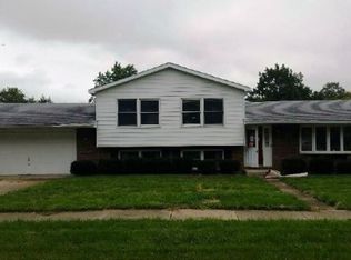521 Evergreen Ct, Waukegan, IL 60085