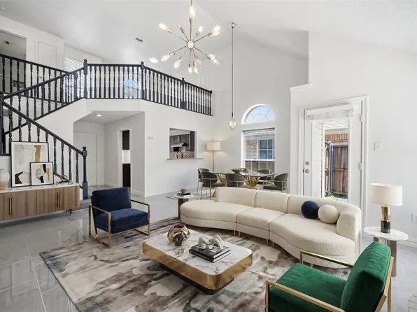 3219 Renaissance Dr, Dallas, TX 75287