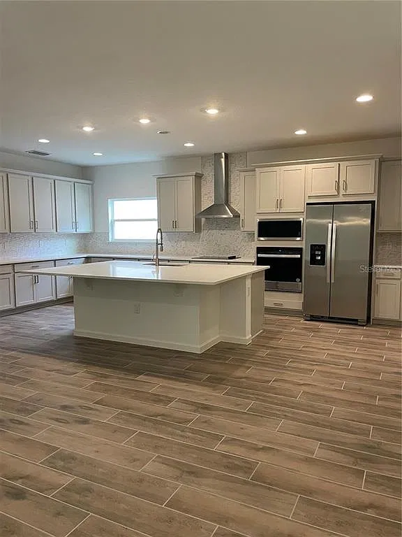 5 bed, 4.0 bath, 2945 sqft, $3,100 — Photo 3