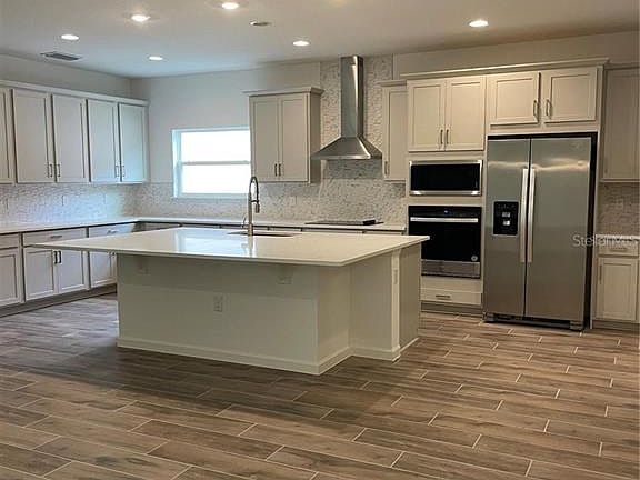 3rd image of 571 Via Bella Ct
