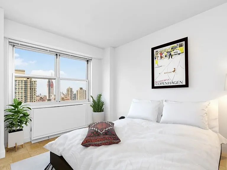 1520 York Ave #6H — Photo 8