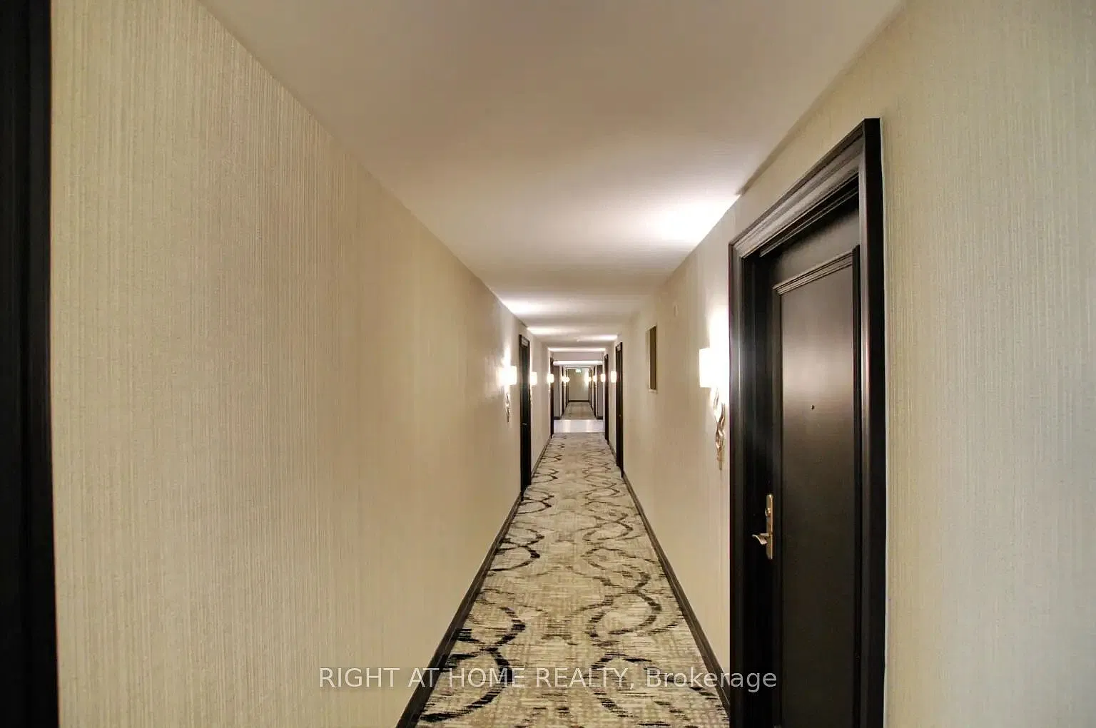 2 bed, $2,850 — Photo 3