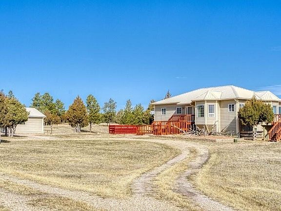 5th image of 977 Old Sundance Rd