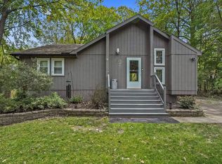 6985 Meadowfield St, West bloomfield, MI