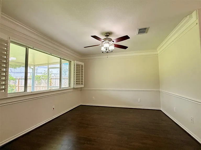 1702 Fantasy Woods Dr — Photo 9
