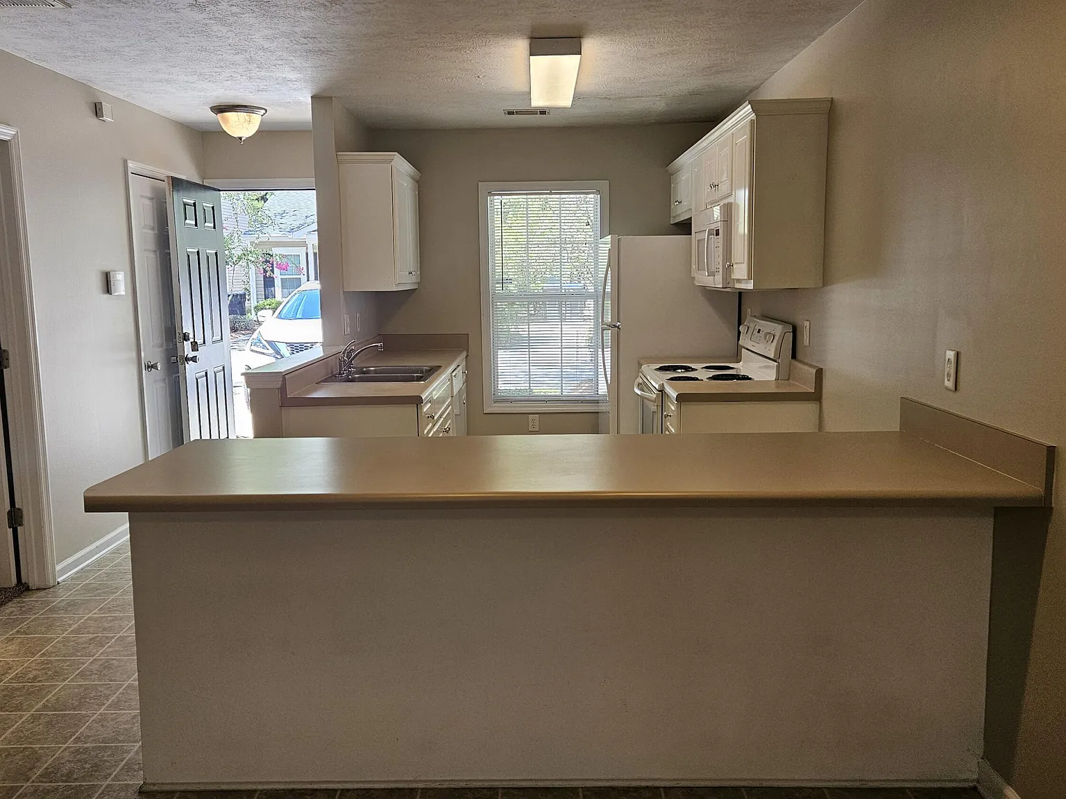 2 bed, 2.0 bath, 1092 sqft, $1,250 — Photo 4