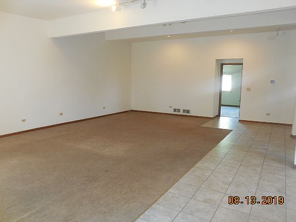 5th image of 225 South St APT 105