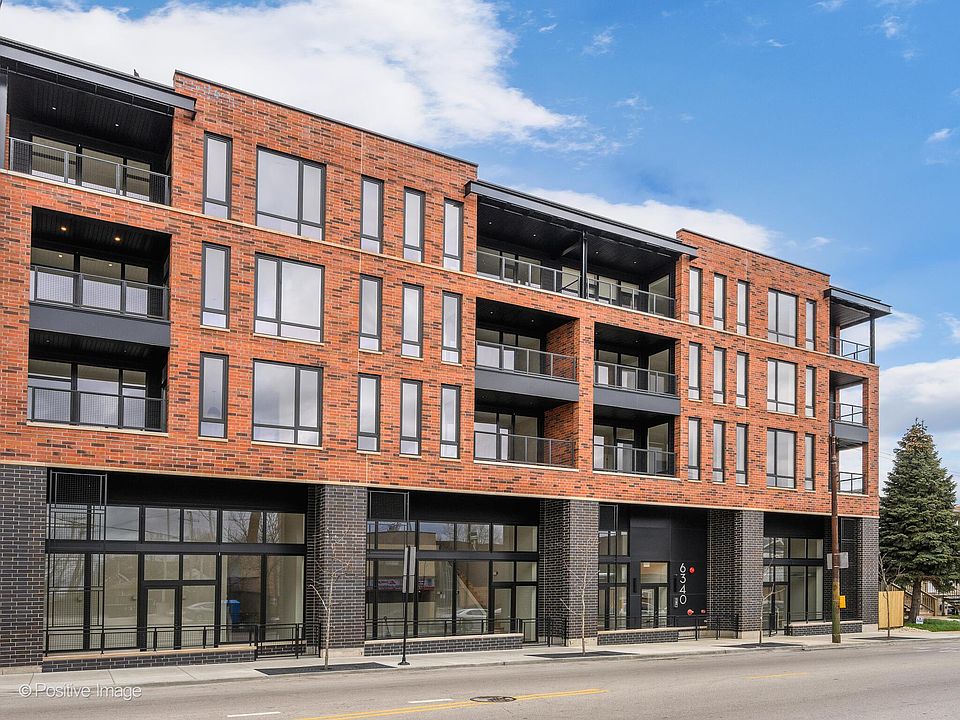 1st image of 3207 N Narragansett Ave #101