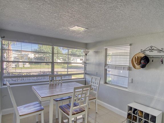 4th image of 1786 Cedarwood Dr