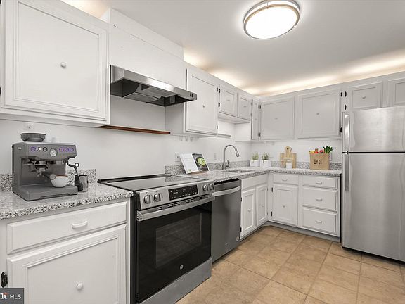 4th image of 4601 N Park Ave APT 1707
