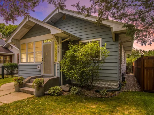 317 Pascal St S, Saint Paul, MN 55105