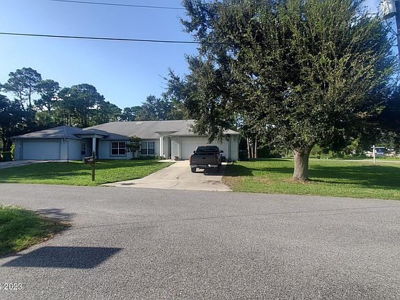3rd image of 610-612 Oakwood Pl