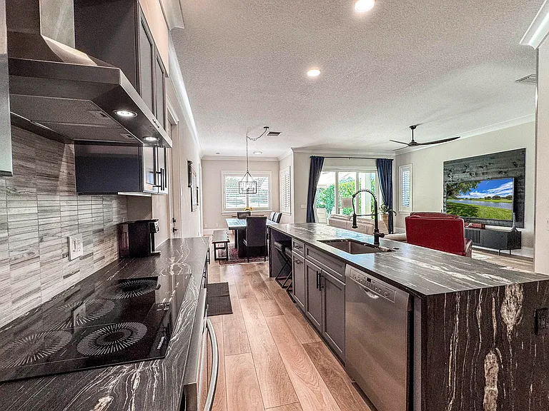 246 Barbados Dr — Photo 8