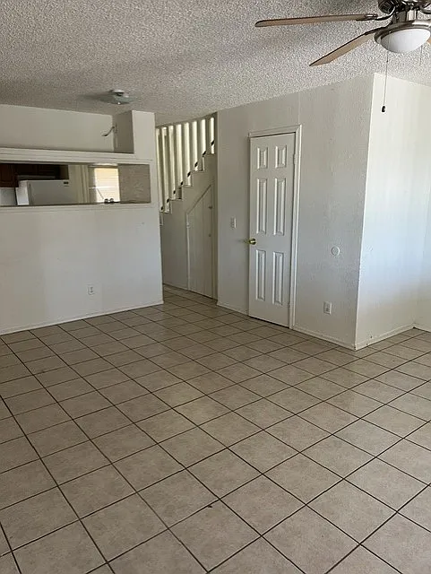 2 bed, 1.5 bath, $1,150 — Photo 2
