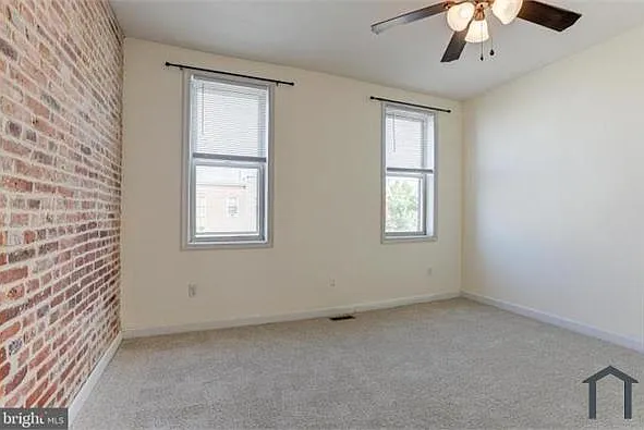 1209 Carroll St — Photo 9
