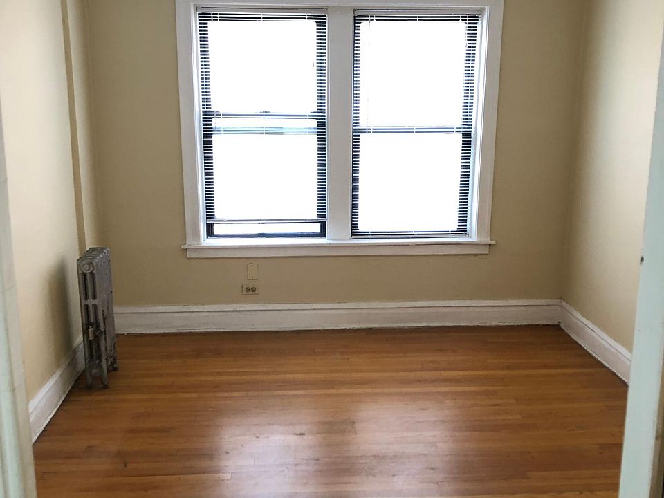 2nd image of 6437 N Hamilton Ave #2