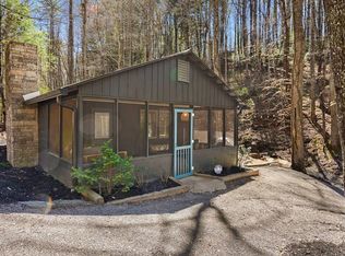 694 Misty Mountain Trl, Morganton, GA 30560