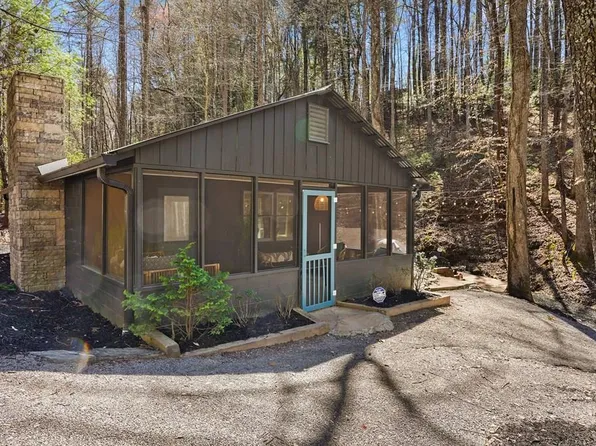 694 Misty Mountain Trl, Morganton, GA 30560