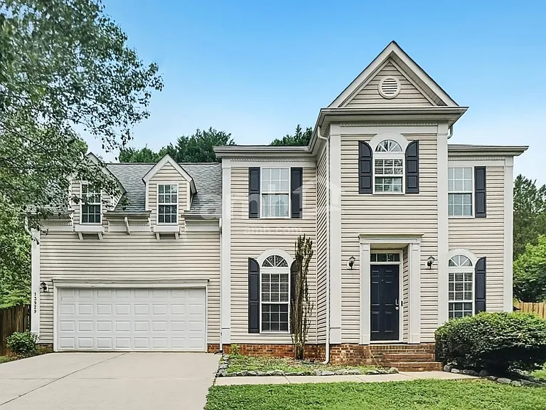13929 Hatton Cross Dr — Photo 1