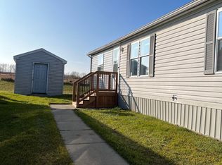 8525 Barkwood Cir, Fenton, MI 48430