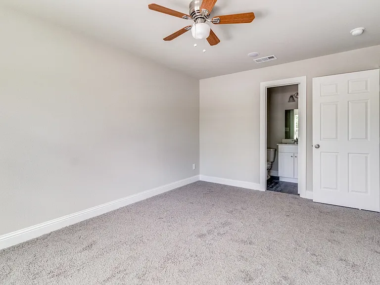 811 W Coffin St — Photo 8