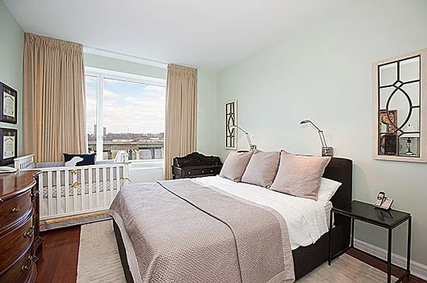 Sold by BLU Real Estate | media 11