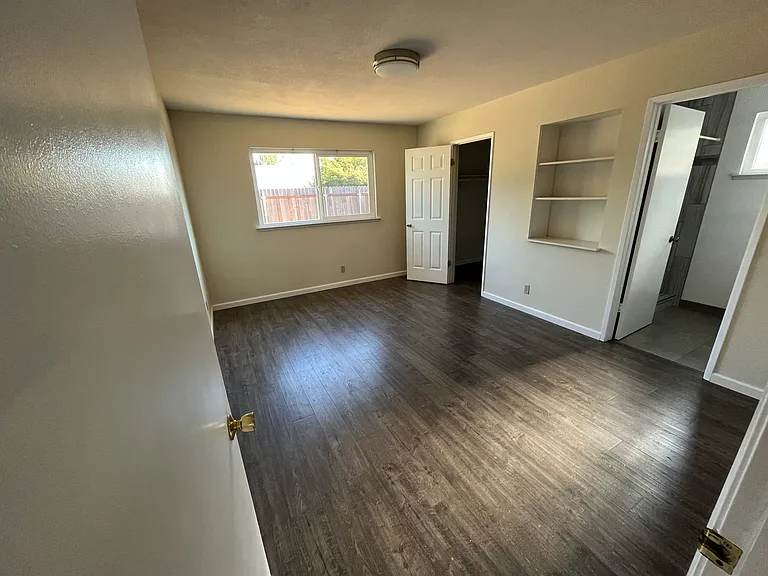 8323 Berman Walk Way — Photo 15