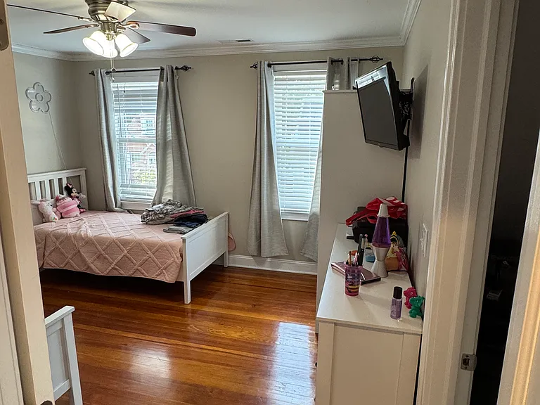 24 Jones St — Photo 17