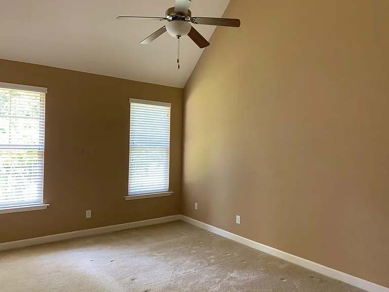 813 Claude Laurel Dr — Photo 6