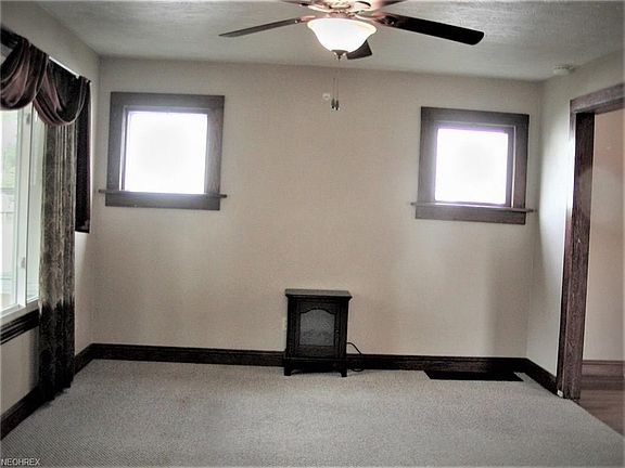 5th image of 2553 3rd St