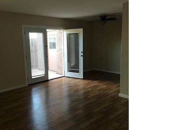 4th image of 3681 Villa Knolls East Dr