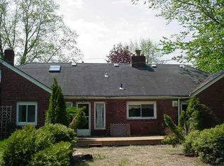 28 Lansdowne Rd, Toledo, OH 43623