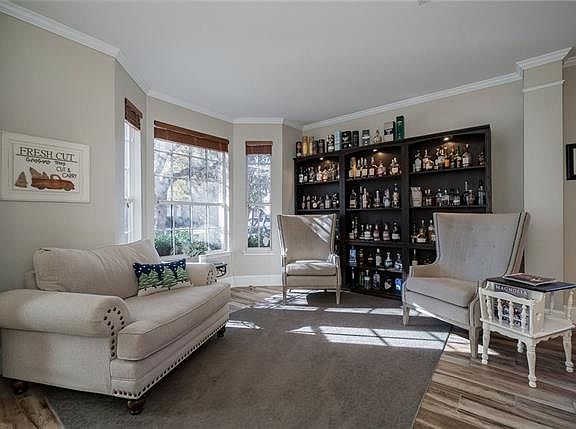 5th image of 2906 Hancock Dr