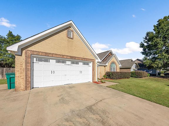 4th image of 126 Boulder Creek Dr