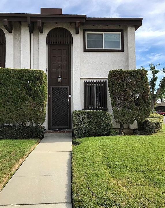 1st image of 5004 Farago Ave Unit 1