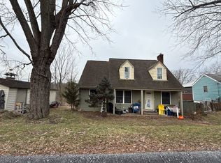 834 Royal Ave, Coraopolis, PA